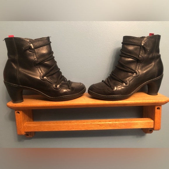 Camper Lace up Boot with side zipper, Black - Picture 2 of 7